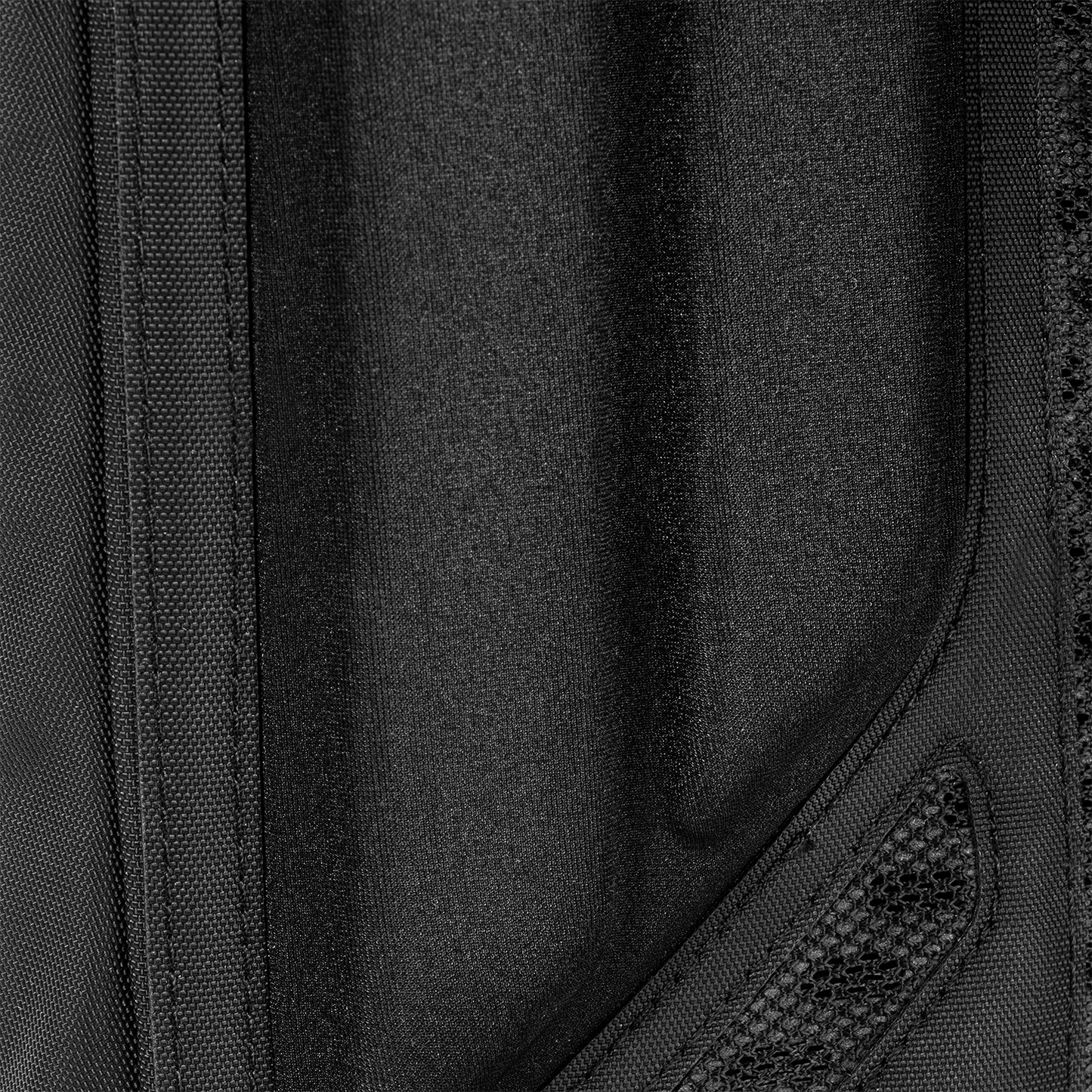 paragon-hydration-pack-q0 Paragon_Black_Texture.png